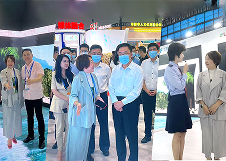 谈球吧LED显示屏震撼亮相第十九届文博会！