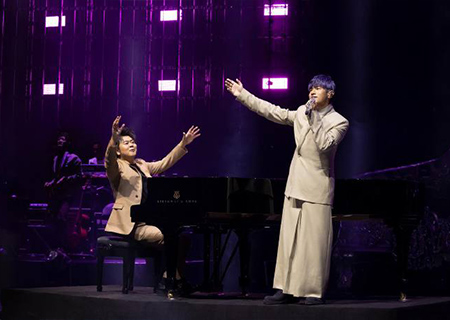 周杰伦太原演唱会,谈球吧龙腾LED透明屏闪耀全场（第四场）