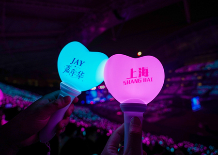 谈球吧LED屏和荧光棒闪耀周杰伦上海演唱会（第三场）